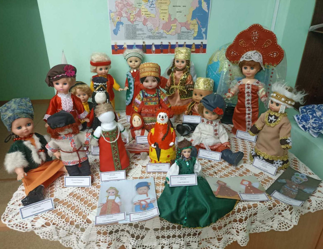 Конкурс «Кукла в народном (национальном) костюме» Конкурс «Кукла в народном (национальном) костюме».